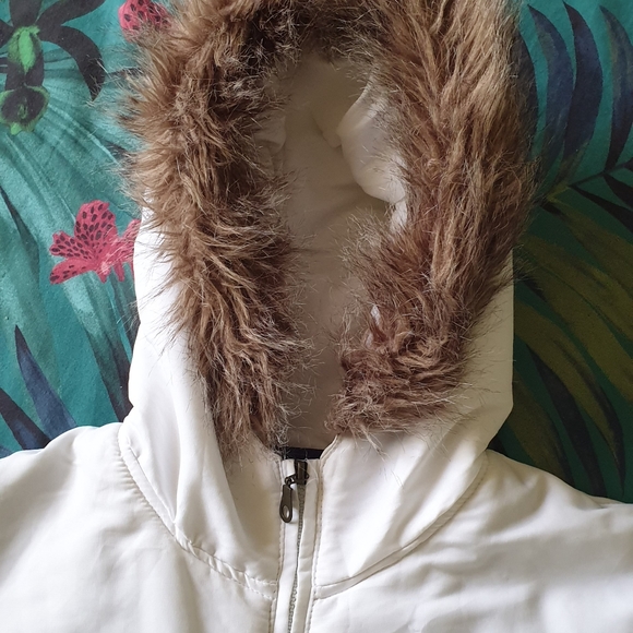 White Puffer Jacket with Faux Fur Hood - Picture 2 of 8